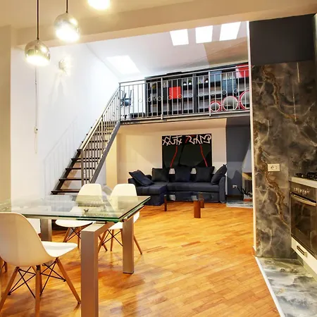 San Lorenzo Elegante Loft شقة *